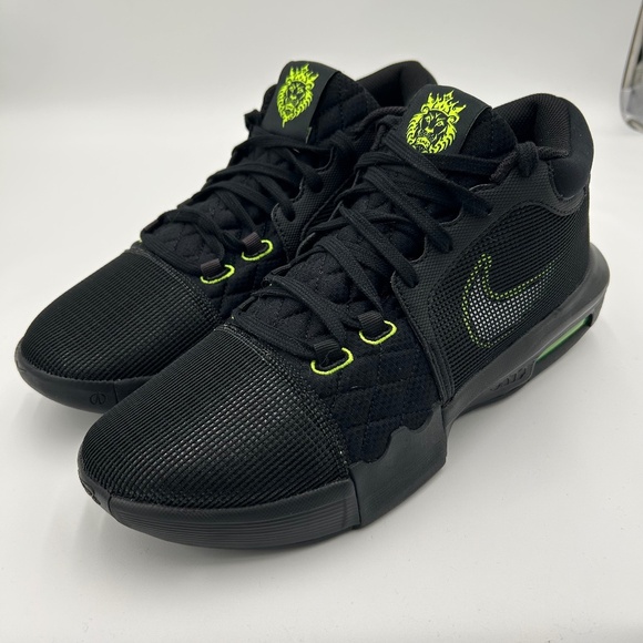 Nike Other - LeBron Witness 8 'Black Volt'